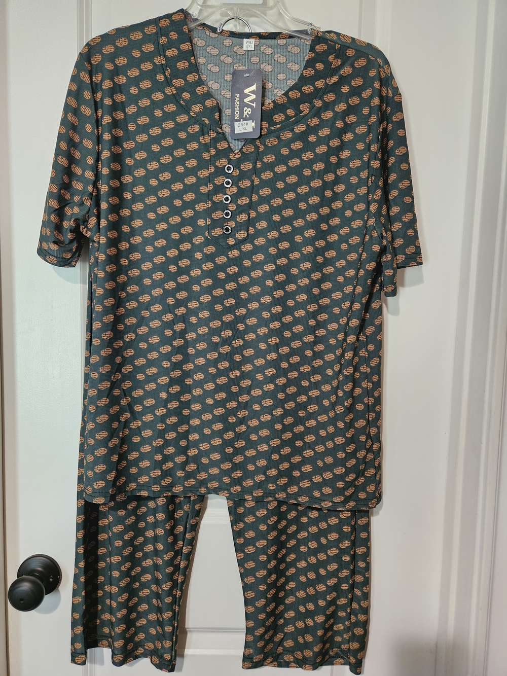 W&J Women’s Green & Orange Printed Pant Set - Cozy Two-Piece